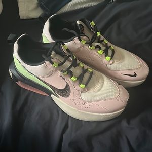 Nike mens shoes